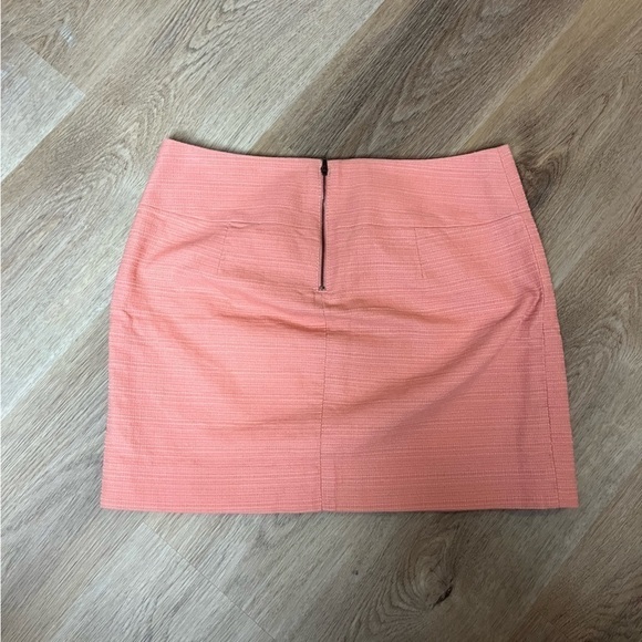 Beautiful Pink Textured J Crew Mini Skirt 6 - Picture 2 of 6